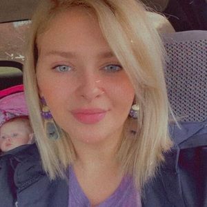 Meet your Posher, Dee